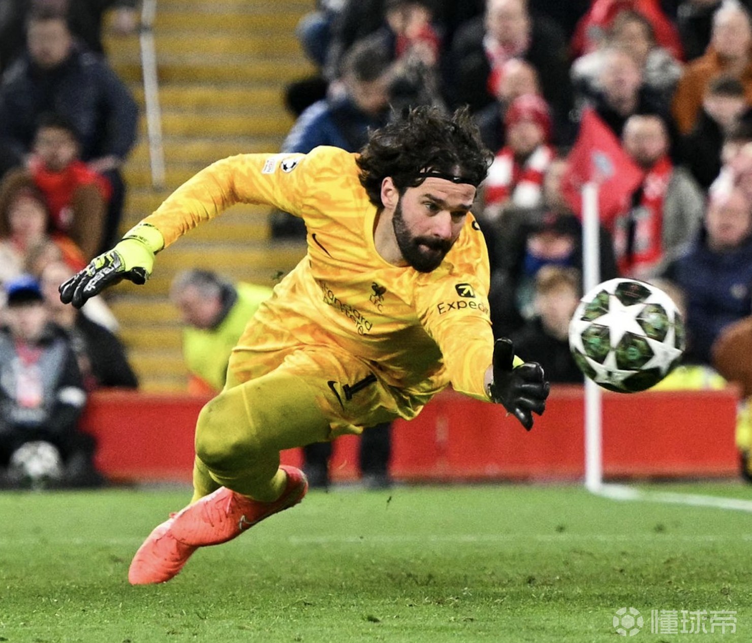 爱游戏中国官方网站平台-最佳门将：谁是本赛季欧冠的防守英雄？