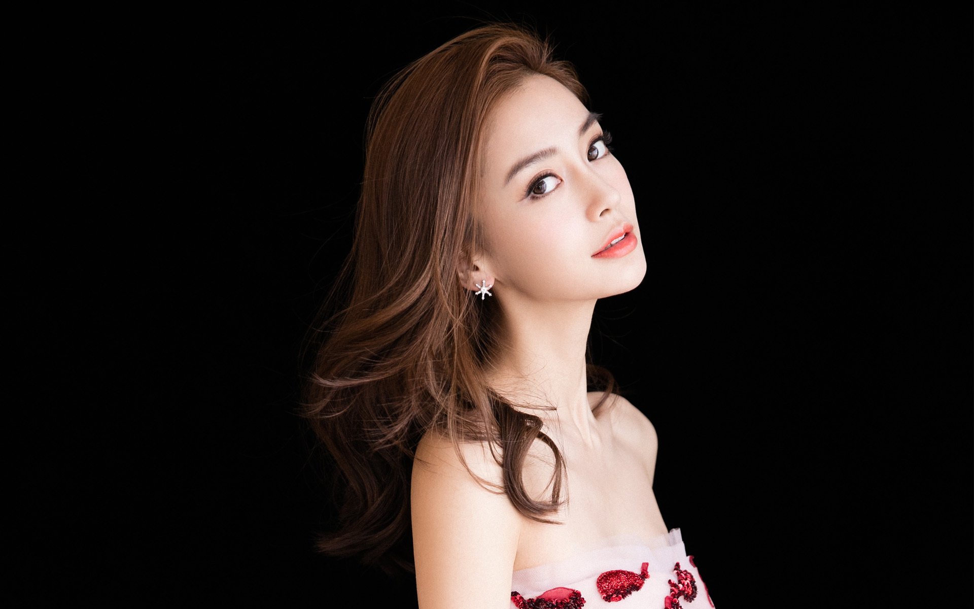 爱游戏官方网站-意甲阵地战：一波接一波的防守反击战术演练，意大利足球防守反击打法