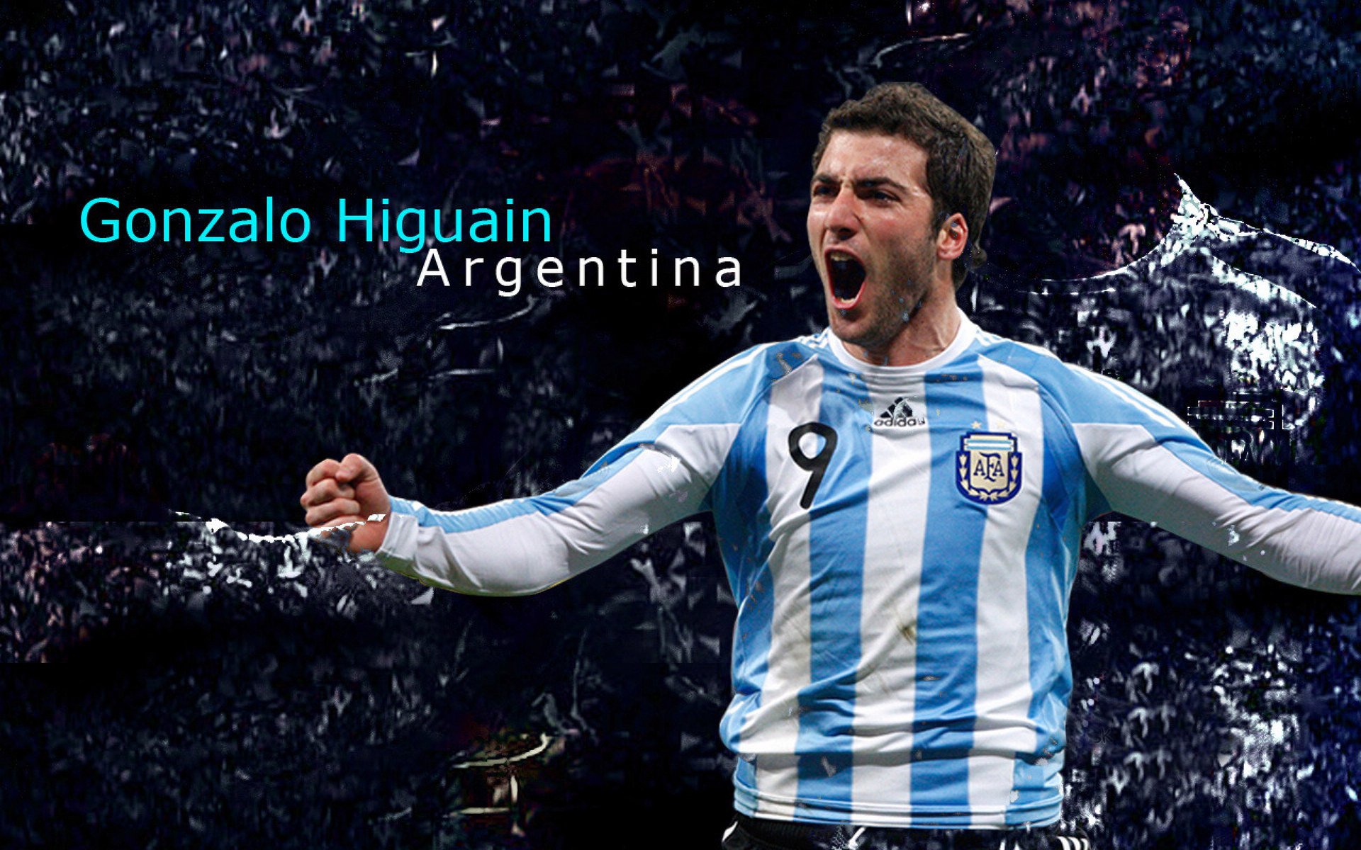 AIYOUXI.COM-球迷“创意无限”自制作品：带你重温最感动瞬间，自创球技免费