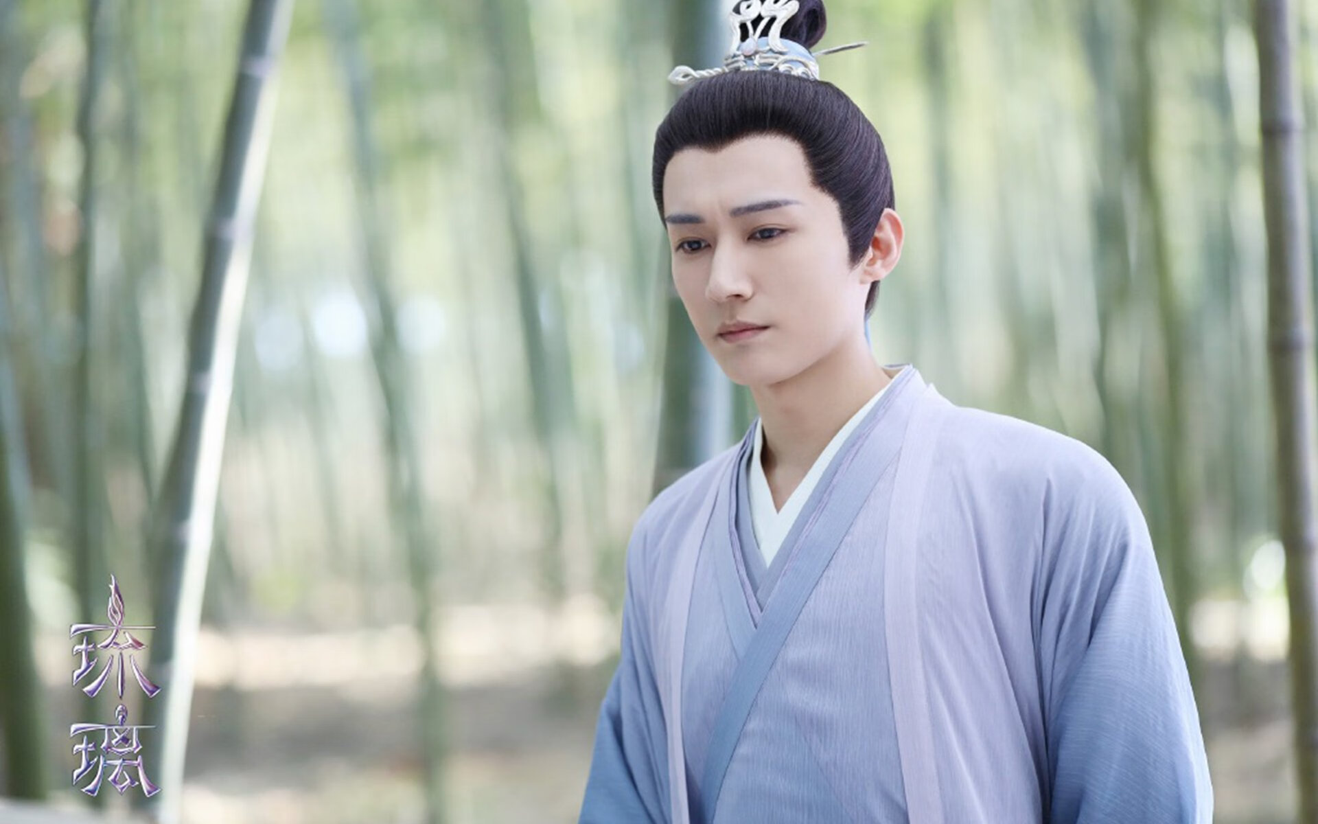 AYX体育-独霸德国_ 拜仁慕尼黑_完胜勒沃库森，拜仁慕尼黑对比勒菲尔德