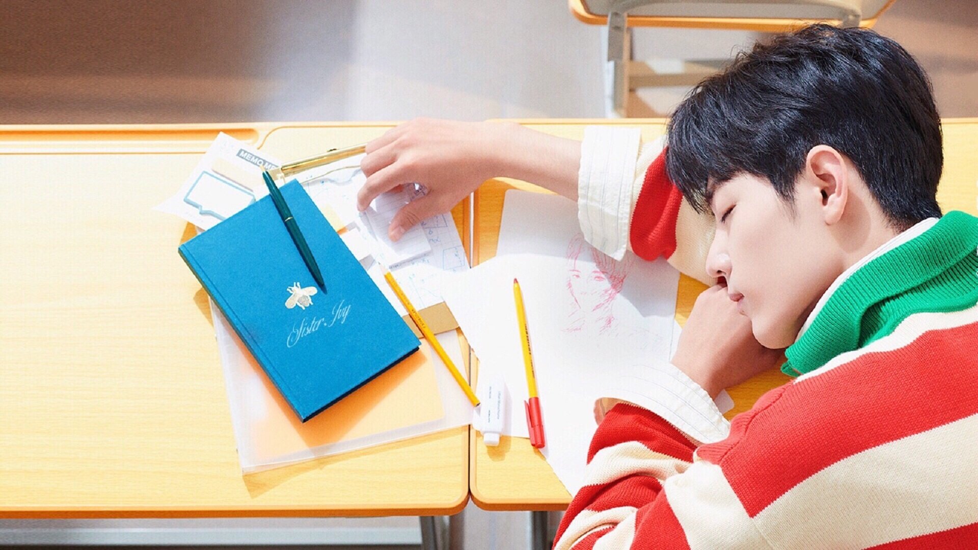 球队在极端天气下坚持高质量训练展现职业态度与抗压能力